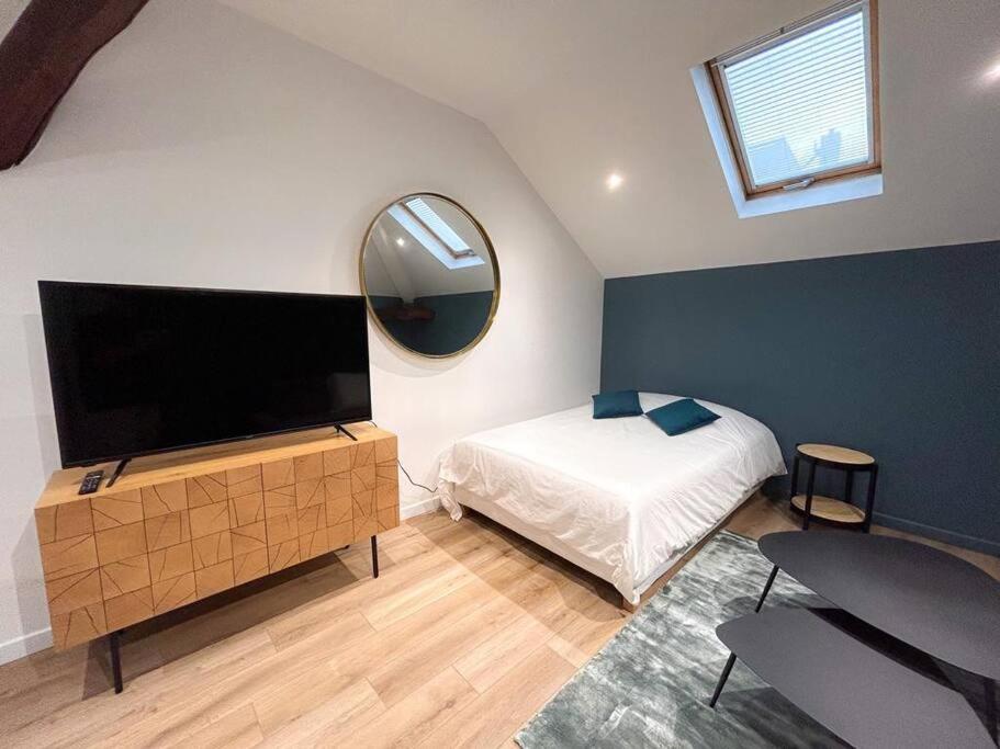 Apartment Le Cocoon - Wifi, Parking Gratuit, Rer C *