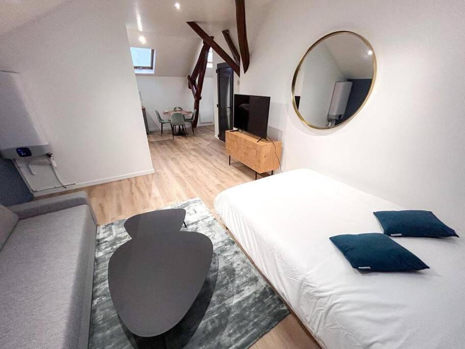 Le Cocoon - Wifi, Parking Gratuit, Rer C Apartment *